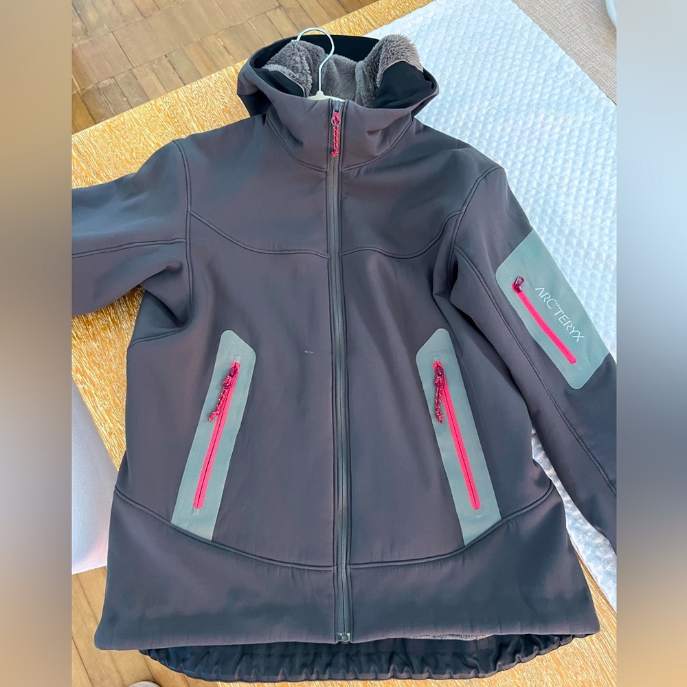 Arc’teryx Shell Jacket